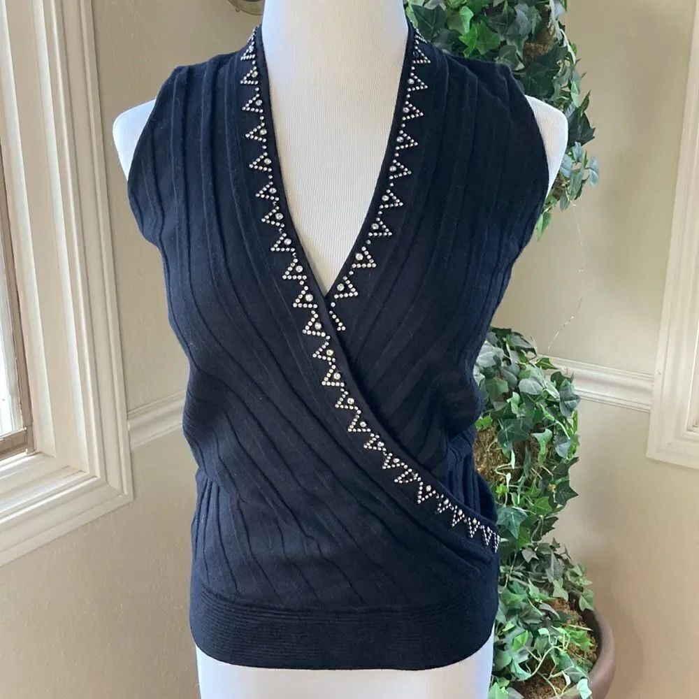 Belldini Black Sleeveless Embellished With Rhinestones Women’s Top Size Large
